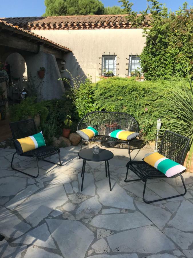 Le Jardin De La Cite Bed & Breakfast Carcassonne Exterior photo